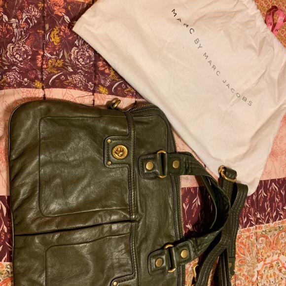 MARC By Marc Jacobs Olive Green Satchel - Picture 2 of 8